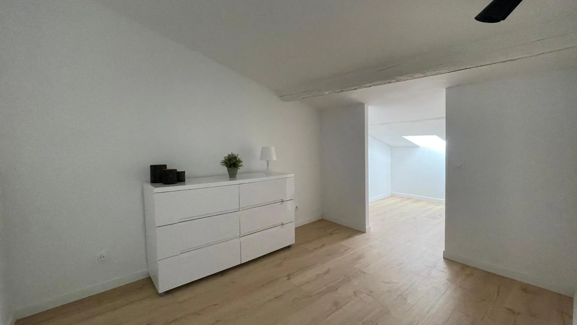 Appartement T4 Plein Centre Ville Aix-en-Provence 0*,